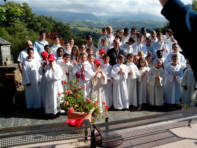 Pelerinage-servants-autel-Lourdes-juillet-2014-2